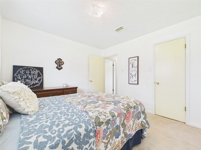 1909 Tracy Lynn Lane, Alvin, TX 77511