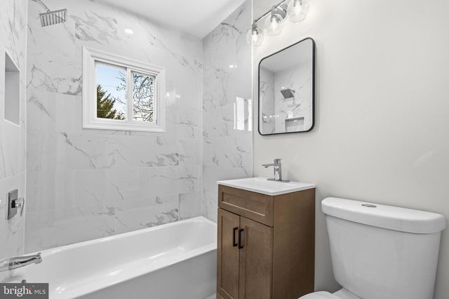 4806 ROCKFORD DR, Hyattsville, MD 20784