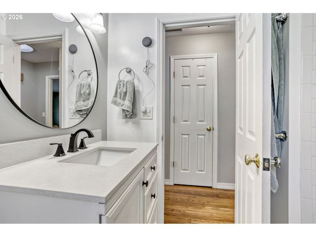 3540 Se 160TH Ave, Portland, OR 97236