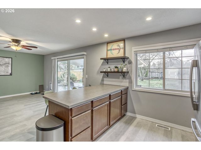 3540 Se 160TH Ave, Portland, OR 97236