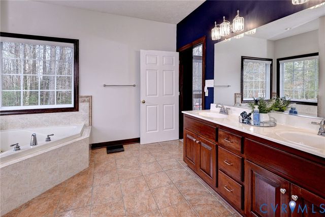 4962 Dorrell Rd, Aylett, VA 23009