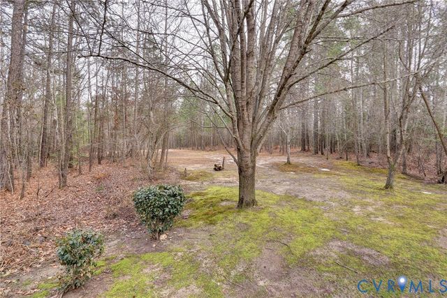 4962 Dorrell Rd, Aylett, VA 23009