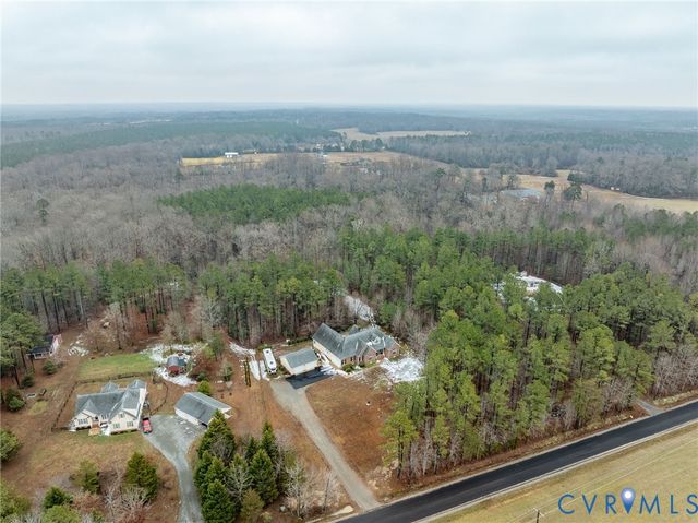 4962 Dorrell Rd, Aylett, VA 23009