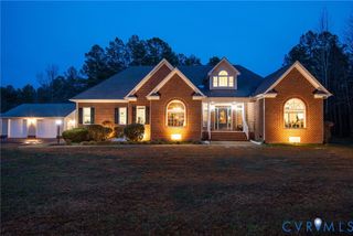 4962 Dorrell Rd, Aylett, VA 23009