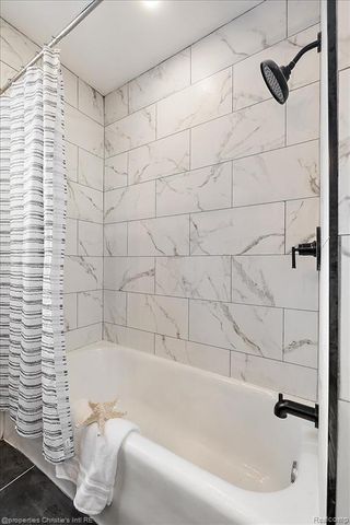 17575 Stoepel Street, Detroit, MI 48221