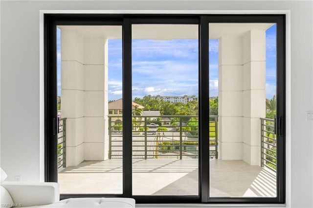 1111 Central 417A, Naples, FL 34102