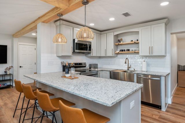 342 SE Hollywood Boulevard, Fort Walton Beach, FL 32548