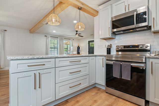 342 SE Hollywood Boulevard, Fort Walton Beach, FL 32548