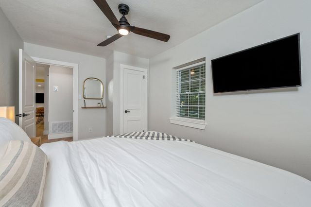 342 SE Hollywood Boulevard, Fort Walton Beach, FL 32548