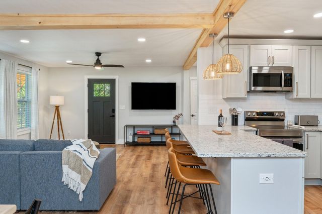 342 SE Hollywood Boulevard, Fort Walton Beach, FL 32548