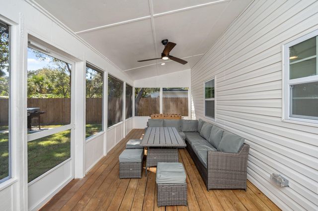 342 SE Hollywood Boulevard, Fort Walton Beach, FL 32548