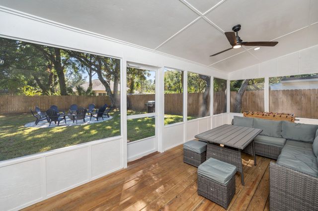 342 SE Hollywood Boulevard, Fort Walton Beach, FL 32548