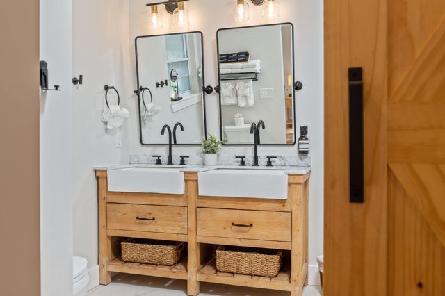 342 SE Hollywood Boulevard, Fort Walton Beach, FL 32548