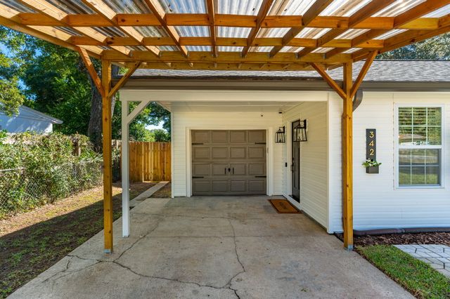 342 SE Hollywood Boulevard, Fort Walton Beach, FL 32548