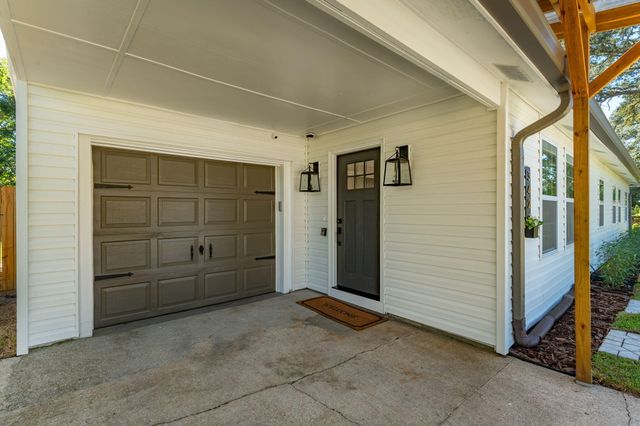 342 SE Hollywood Boulevard, Fort Walton Beach, FL 32548