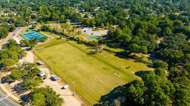 342 SE Hollywood Boulevard, Fort Walton Beach, FL 32548