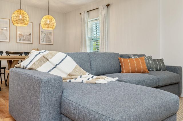 342 SE Hollywood Boulevard, Fort Walton Beach, FL 32548