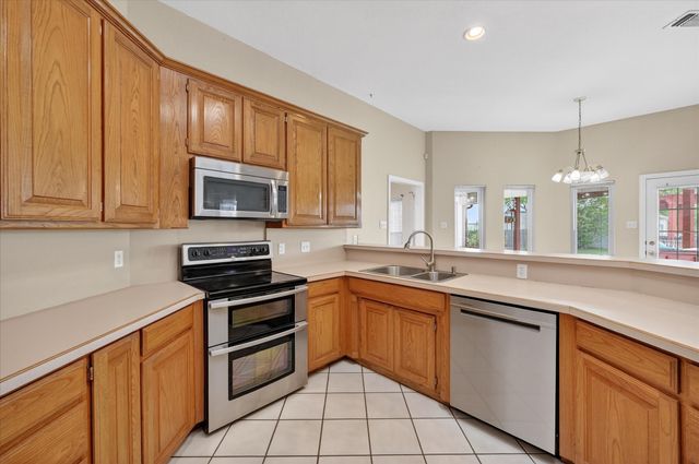 2409 Longhorn Trail, Crowley, TX 76036