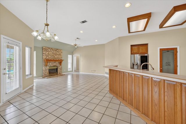 2409 Longhorn Trail, Crowley, TX 76036
