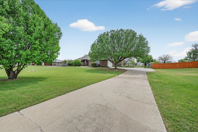 2409 Longhorn Trail, Crowley, TX 76036