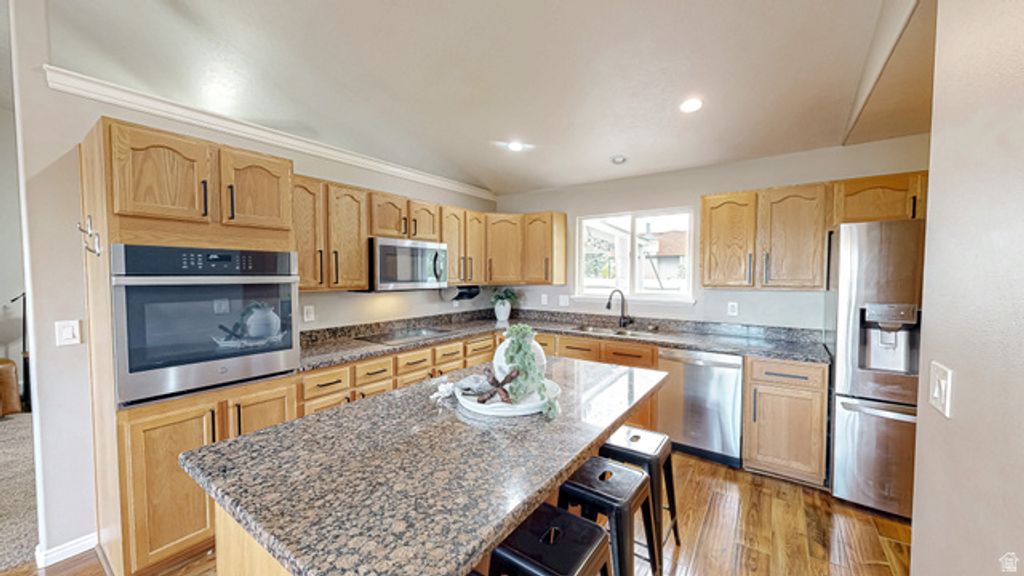 Image 2 of property listing at 1288 E 420 S, Payson, UT 84651