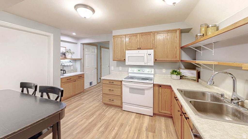 Image 13 of property listing at 1288 E 420 S, Payson, UT 84651
