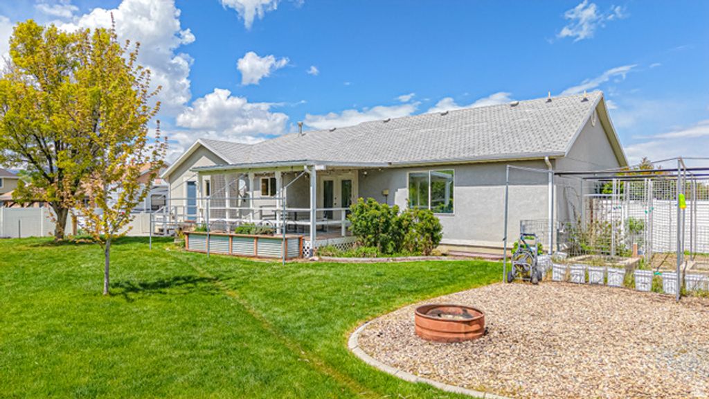 Image 21 of property listing at 1288 E 420 S, Payson, UT 84651