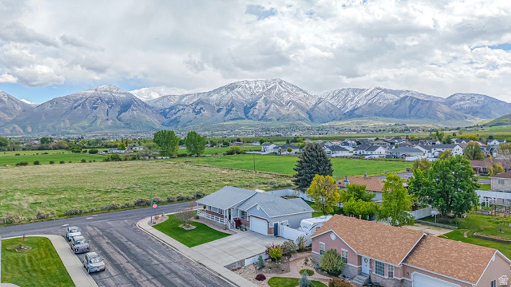 Image 32 of property listing at 1288 E 420 S, Payson, UT 84651