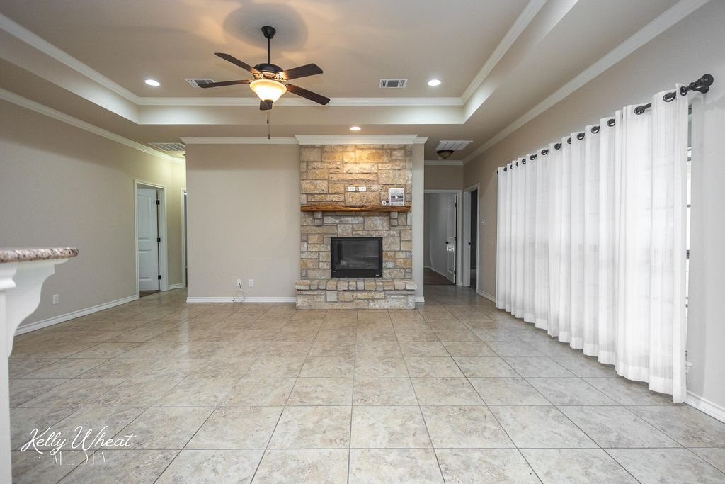 Image 5 of property listing at 4129 Autumnwood Trail, San Angelo, TX 76904