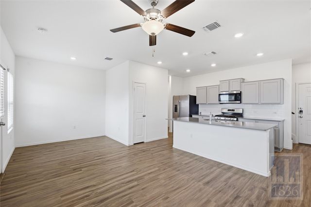 15213 Spruce Frost CV A, Del Valle, TX 78617