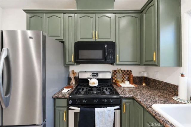 435 W 2nd, San Dimas, CA 91773