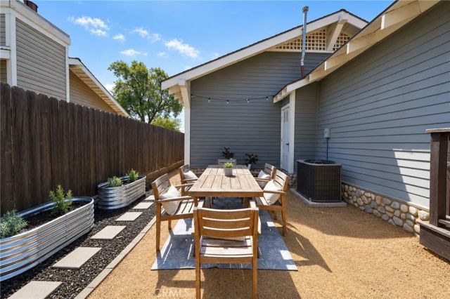 435 W 2nd, San Dimas, CA 91773