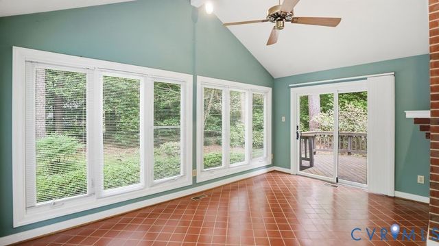 8407 Knollwood Ct, Mechanicsville, VA 23116
