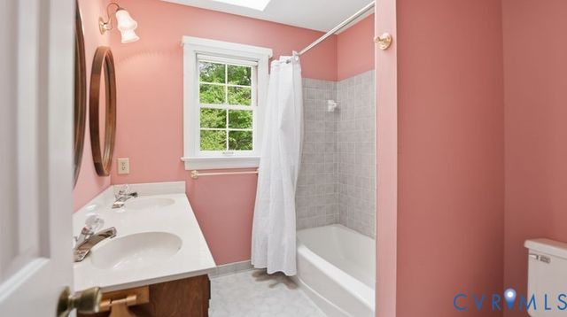 8407 Knollwood Ct, Mechanicsville, VA 23116