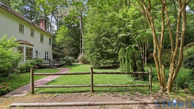 8407 Knollwood Ct, Mechanicsville, VA 23116