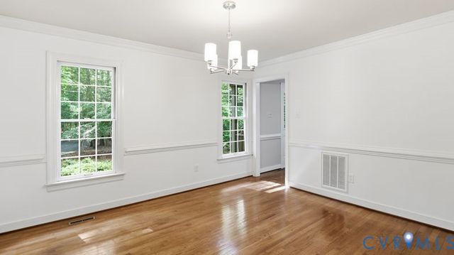 8407 Knollwood Ct, Mechanicsville, VA 23116