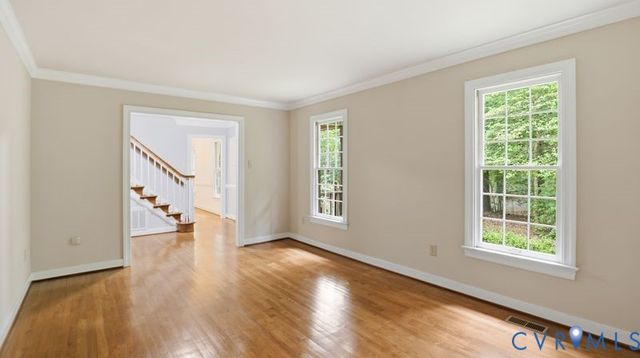 8407 Knollwood Ct, Mechanicsville, VA 23116