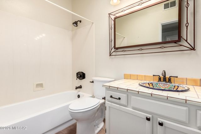3751 N Avenida Flamante, Tucson, AZ 85716