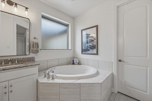 513 Point Vista Drive, Aledo, TX 76008