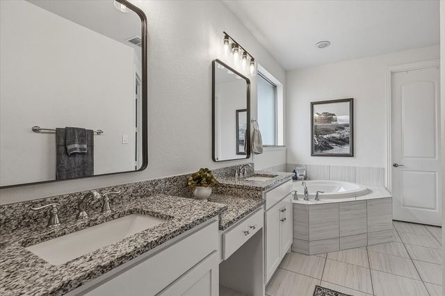 513 Point Vista Drive, Aledo, TX 76008