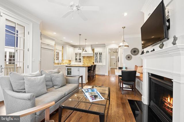 3515 PORTER STREET, Washington, DC 20016