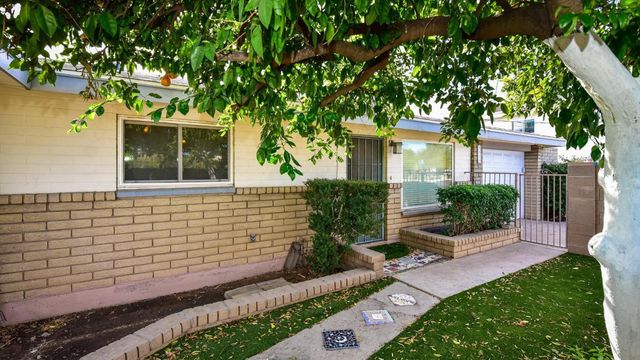 439 E Brown Road, Mesa, AZ 85203