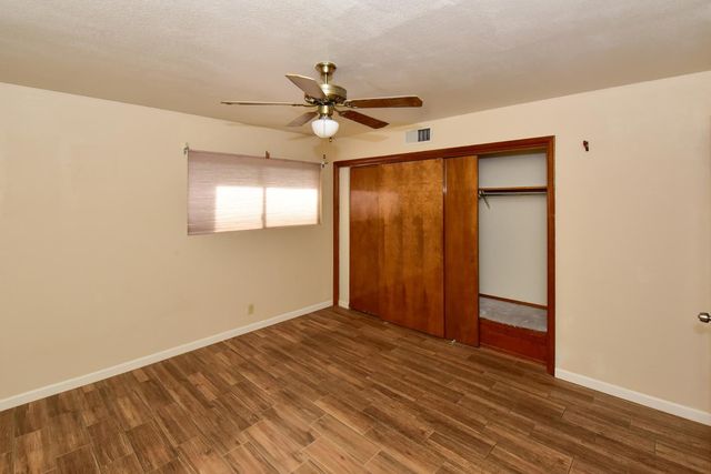 439 E Brown Road, Mesa, AZ 85203