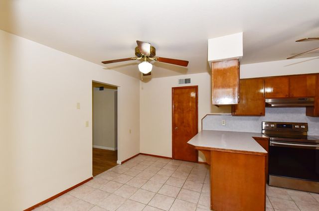 439 E Brown Road, Mesa, AZ 85203