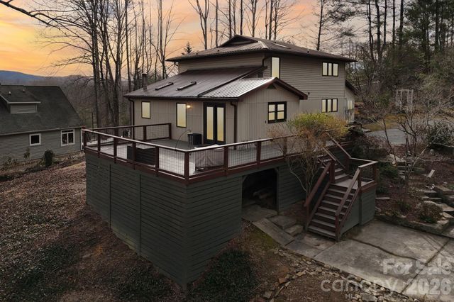 623 Owensby Road, Hendersonville, NC 28792