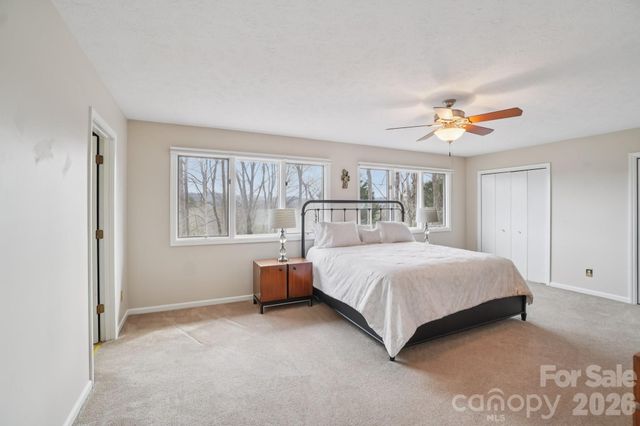 623 Owensby Road, Hendersonville, NC 28792