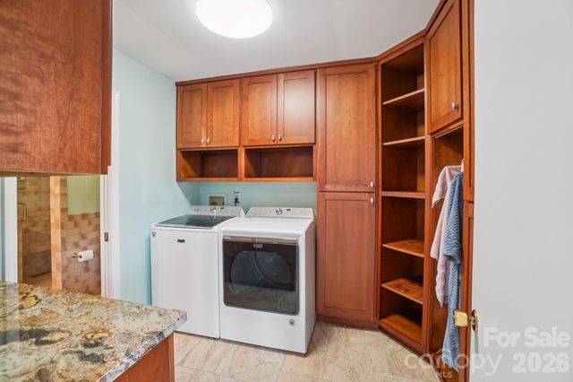 623 Owensby Road, Hendersonville, NC 28792