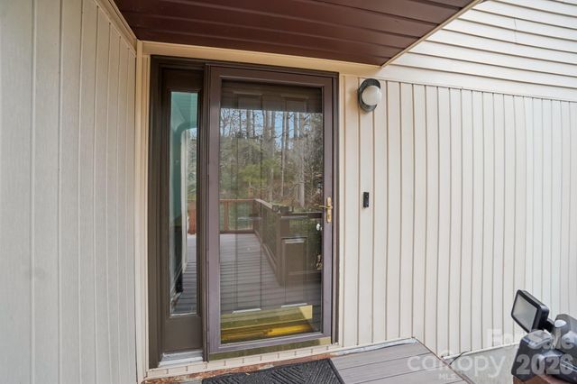 623 Owensby Road, Hendersonville, NC 28792