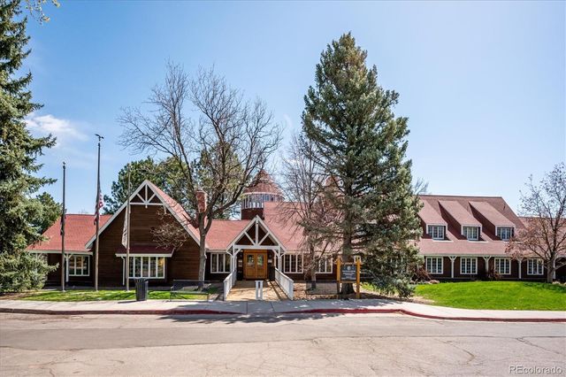 22 Pinyon Pine Road, Littleton, CO 80127