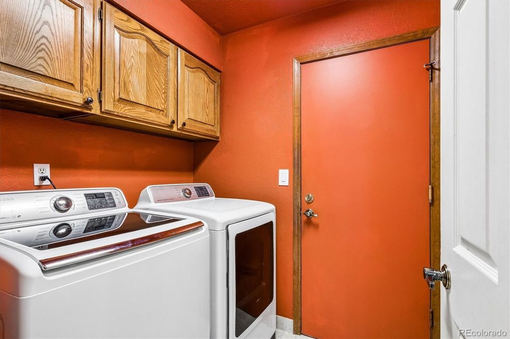 Image 23 of property listing at 22 Pinyon Pine Road, Littleton, CO 80127